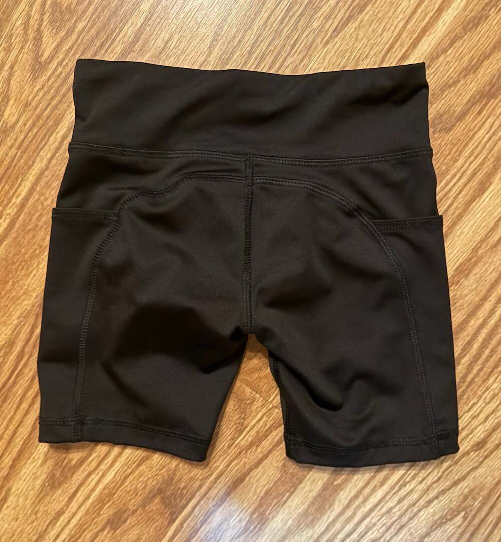 Athletic Works Girls' Performance Pocket Bike Shorts - Picture 3 of 3